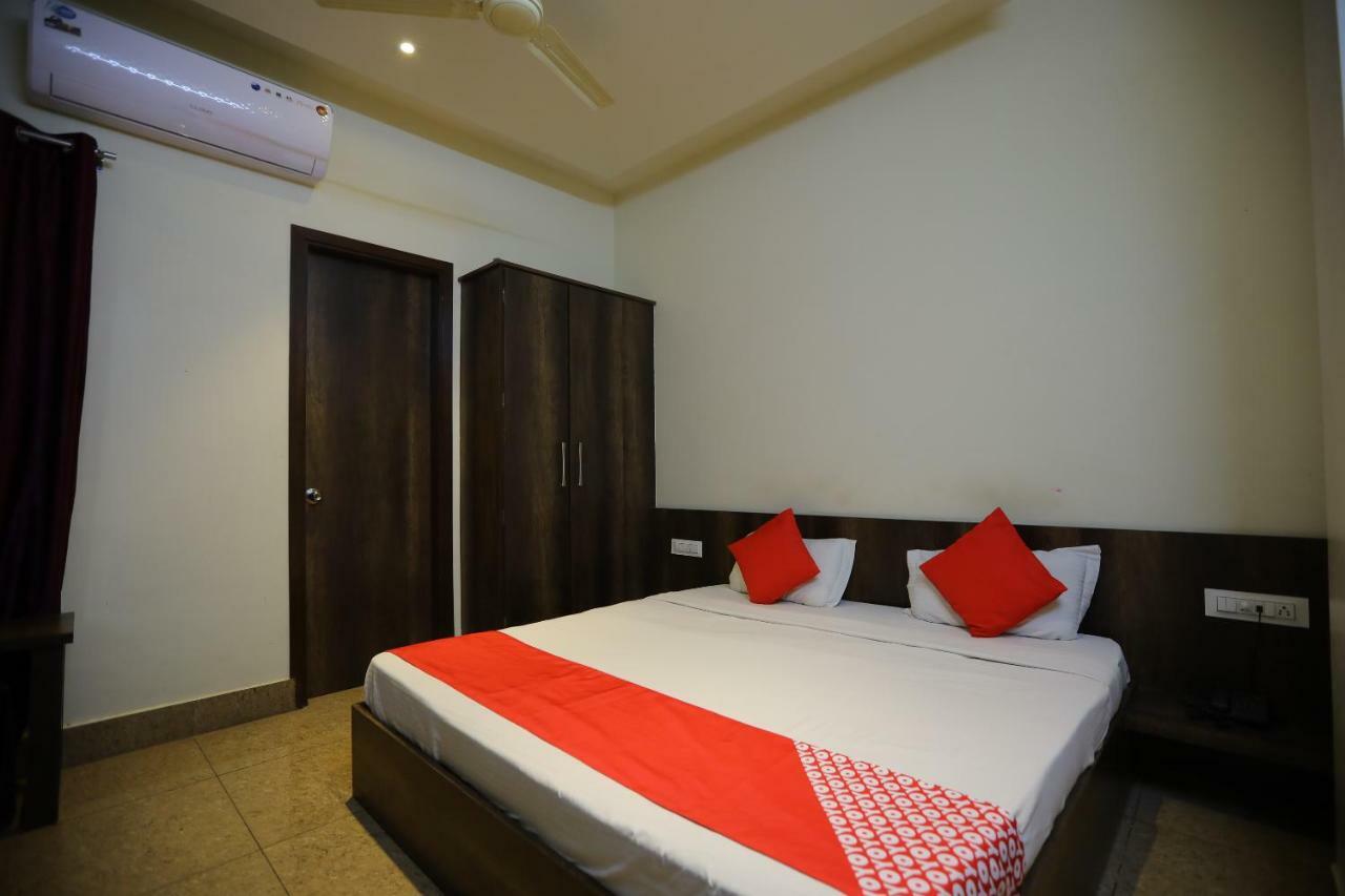 Oyo 40791 Hotel Hot N Fast Suratgarh Esterno foto