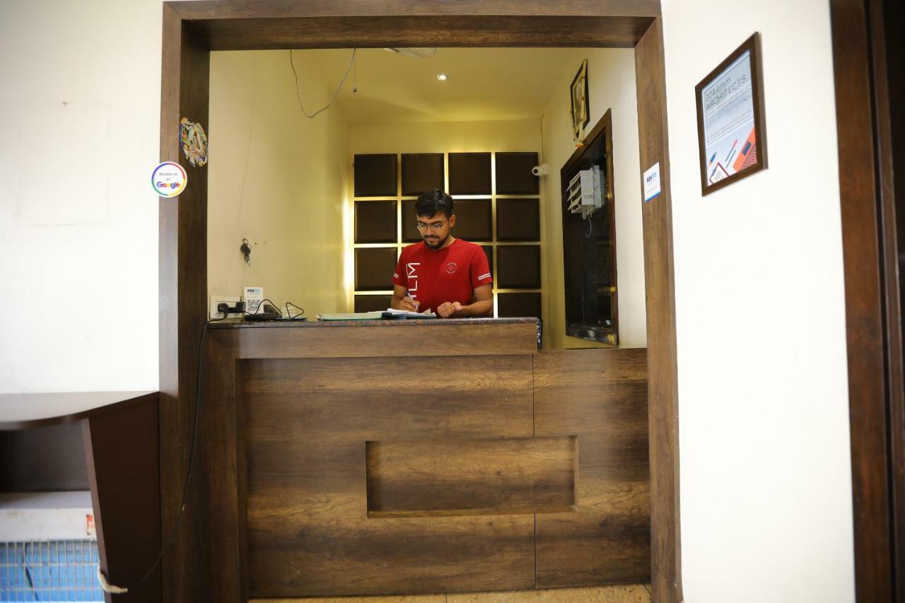 Oyo 40791 Hotel Hot N Fast Suratgarh Esterno foto